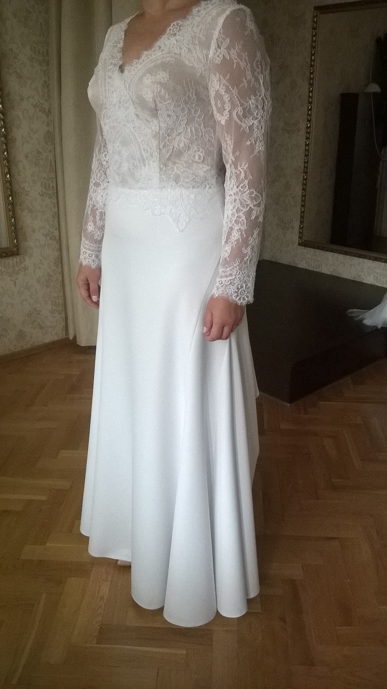 Suknia ślubna 50