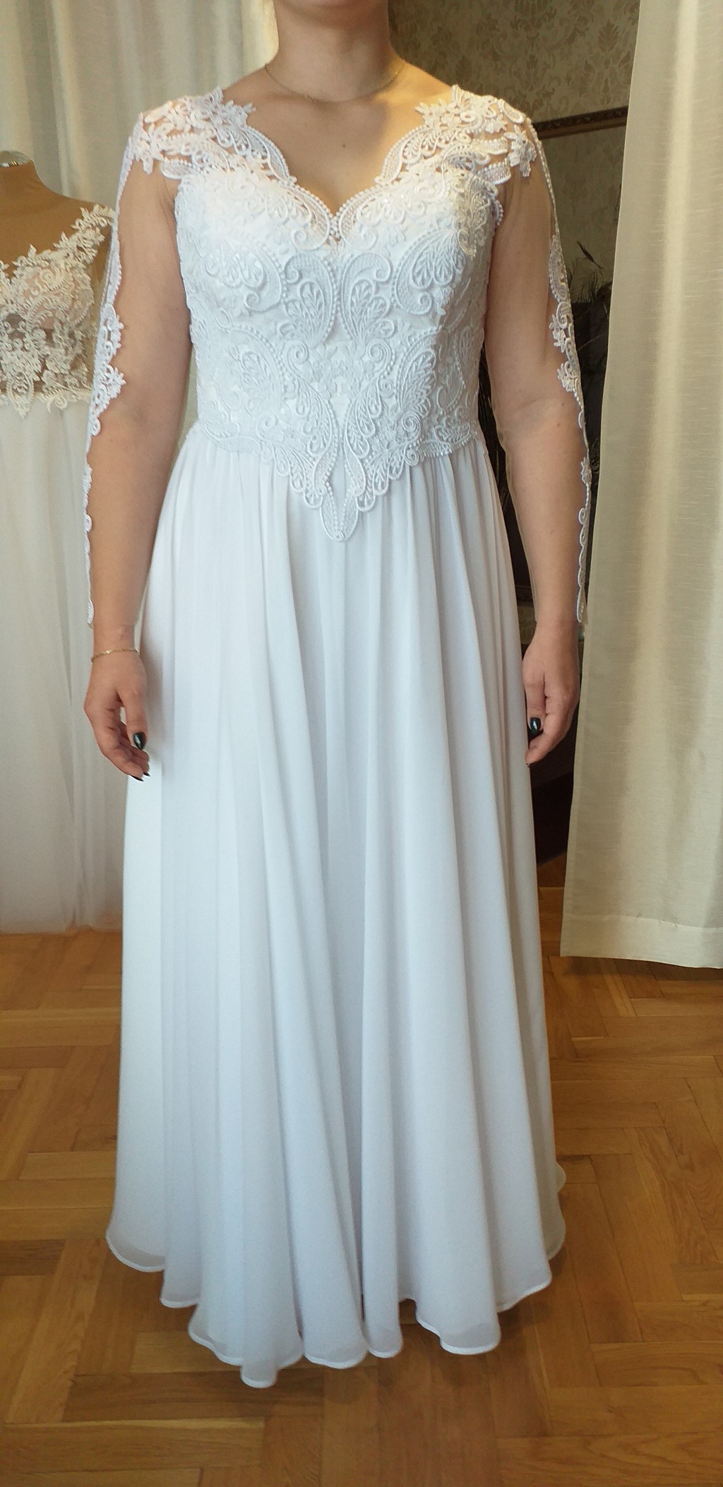 Suknia ślubna 100